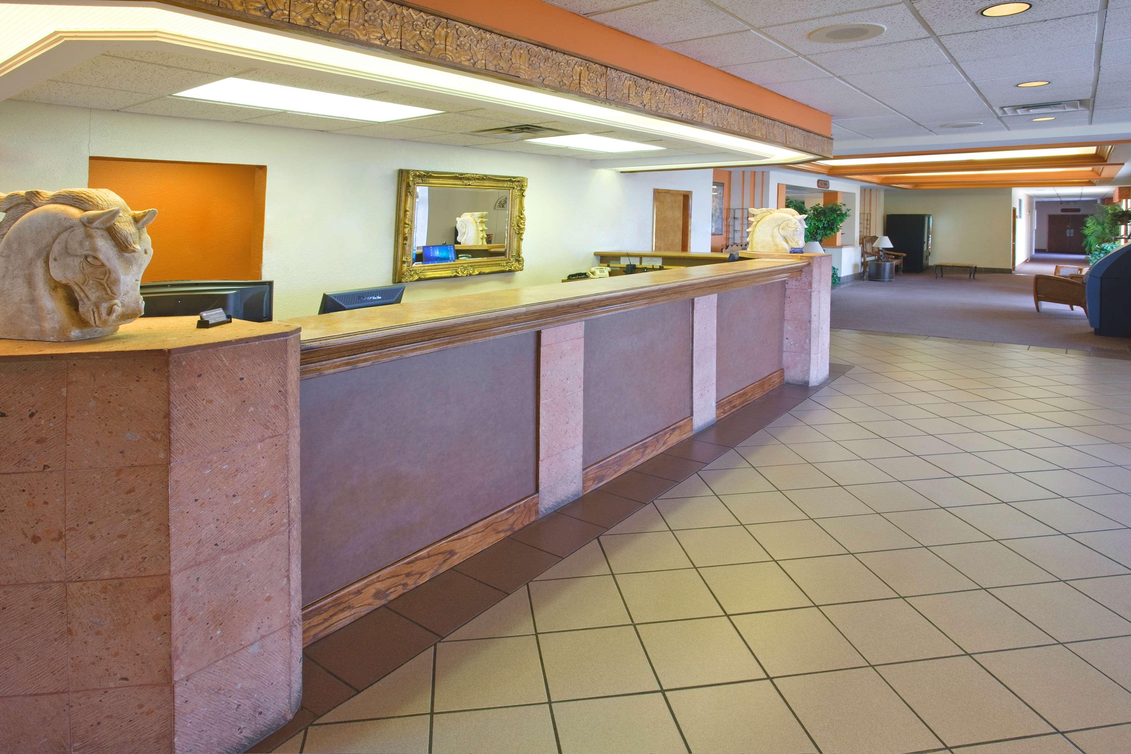 Americas Best Value Inn Ларедо Интериор снимка