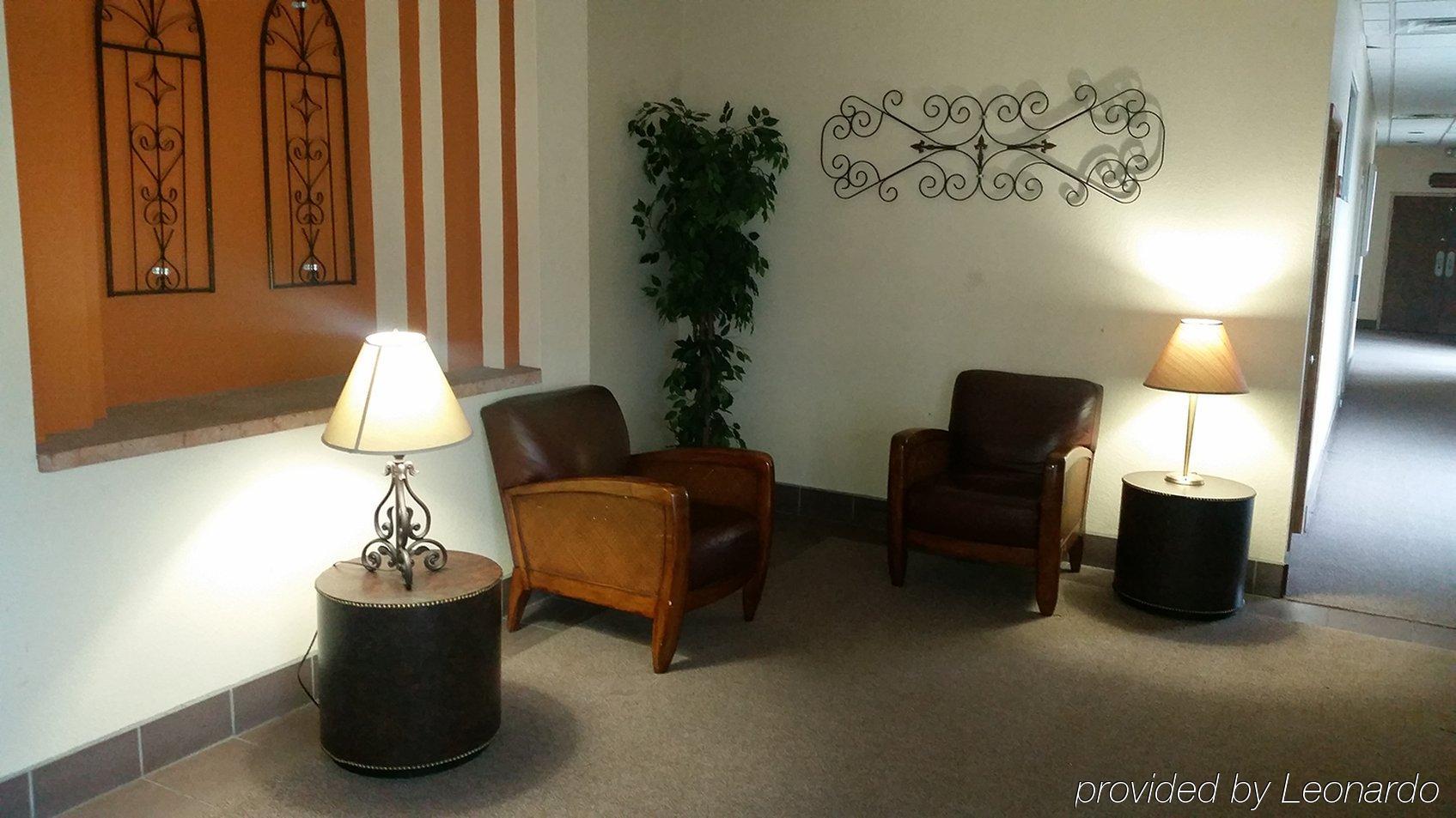 Americas Best Value Inn Ларедо Екстериор снимка