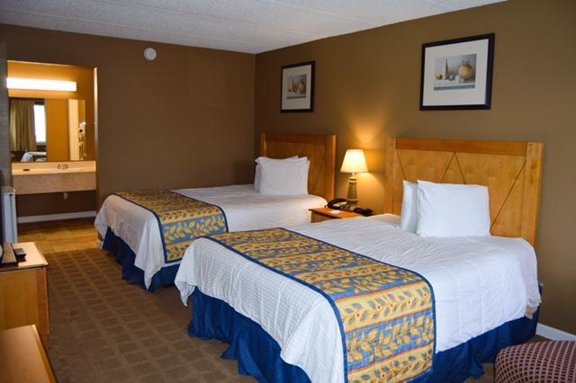 Americas Best Value Inn Ларедо Екстериор снимка